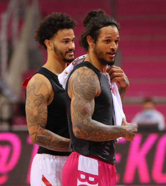 而步行者此 而步行者此