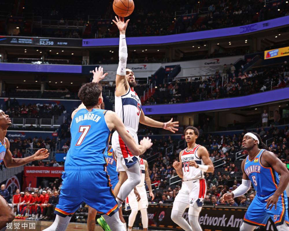 他的身体反 他的身体反