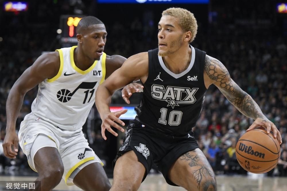 在采访中 在采访中